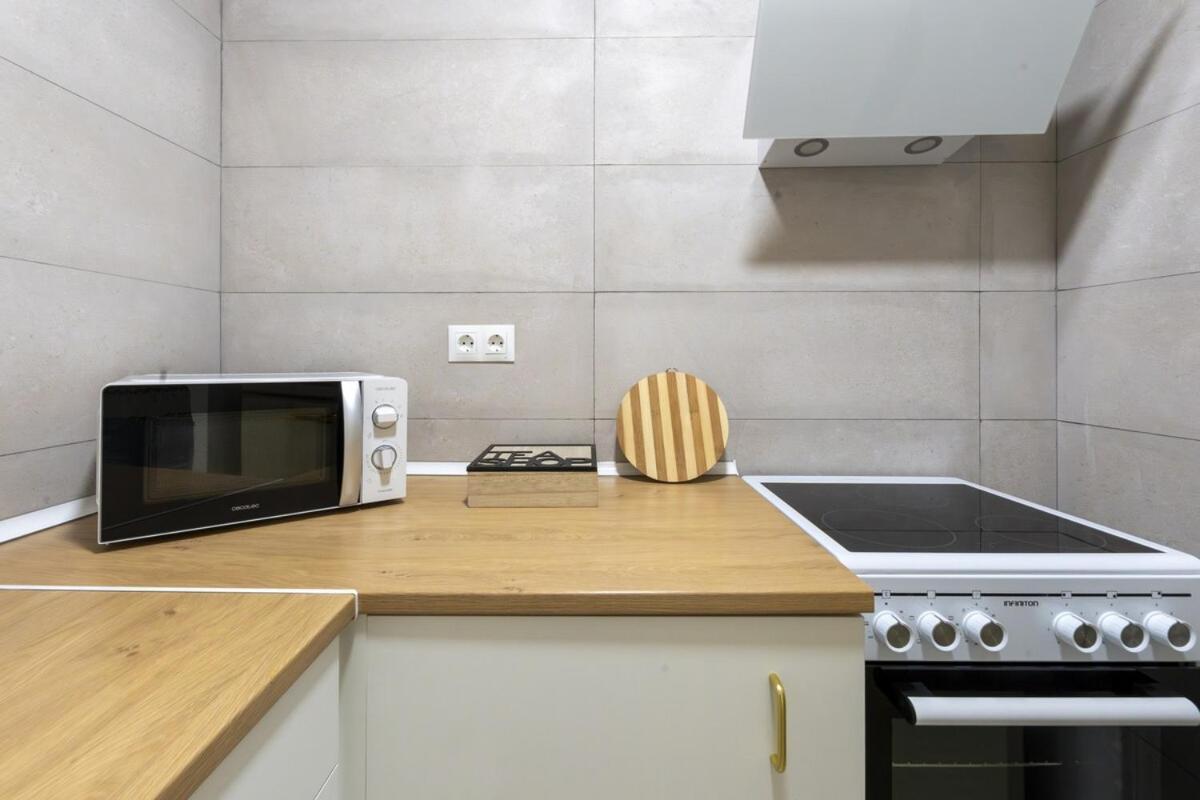 Appartement Temporary In The Center Of Pez14 *