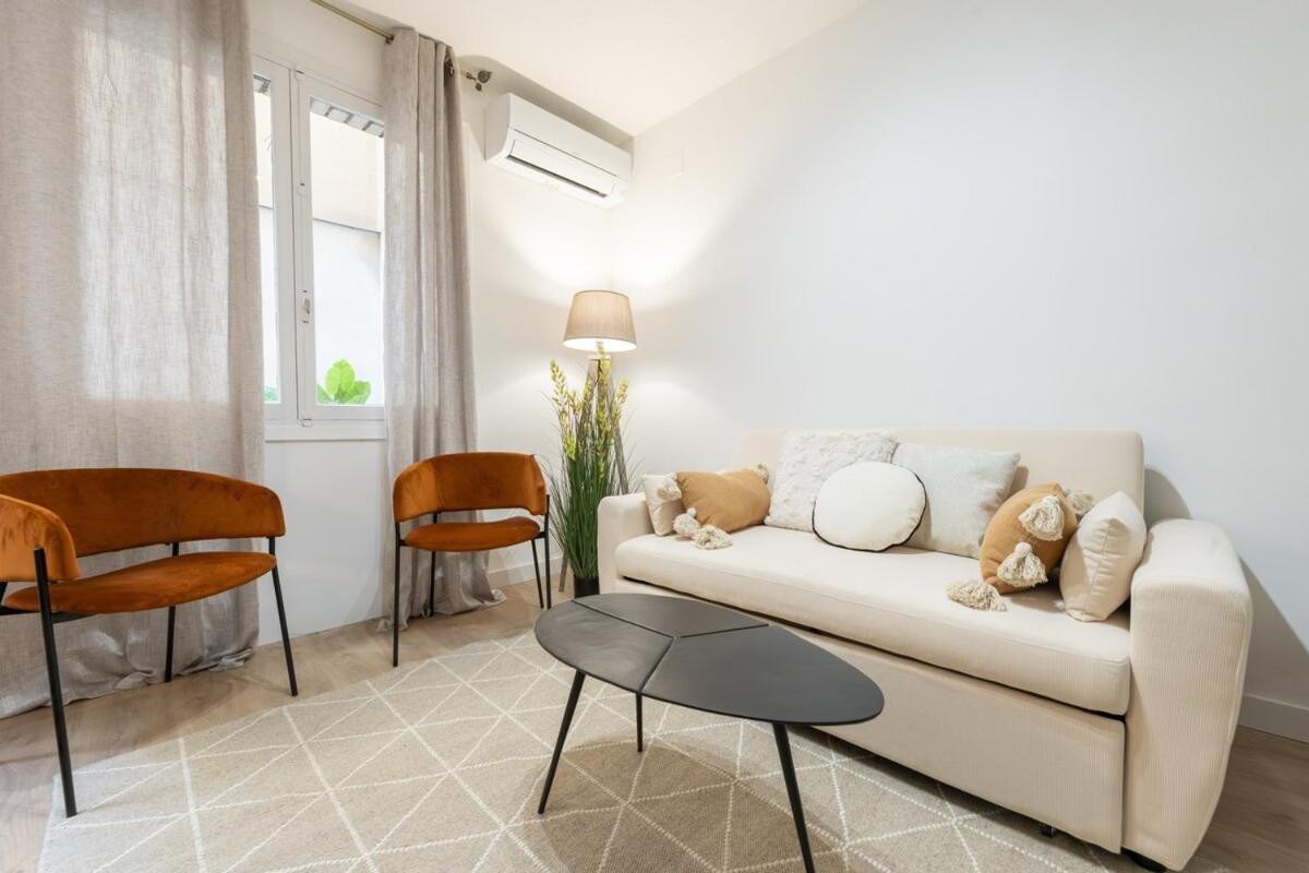 Temporary In The Center Of Pez14 Apartamento